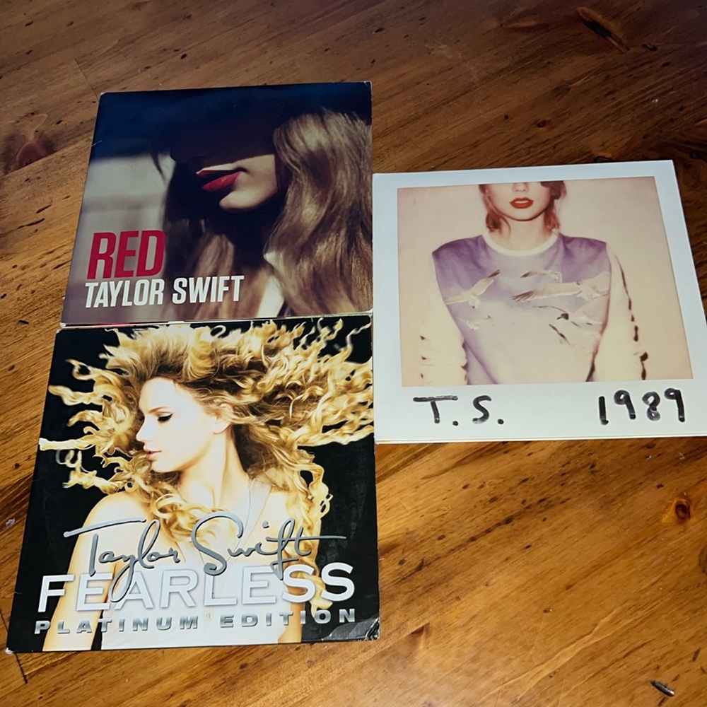 3 Taylor swift records